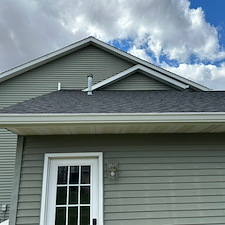 Expert-House-Washing-in-Limberg-IL-by-Freedom-Flow-Power-Wash-Bloomingtons-Leading-Pressure-Washing-Company 10